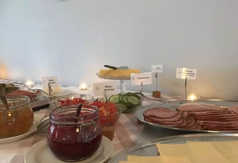 Aamiaismajoitus (B&B) Helsingegården