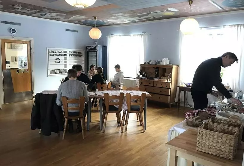 Aamiaismajoitus (B&B) Helsingegården