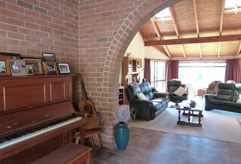 צימר Riverside Homestead