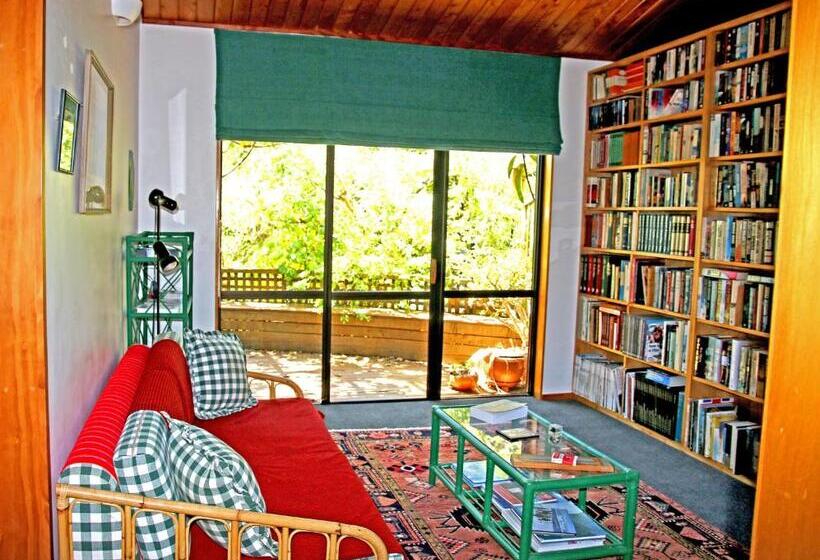 مبيت وإفطار Twin Waters Lodge