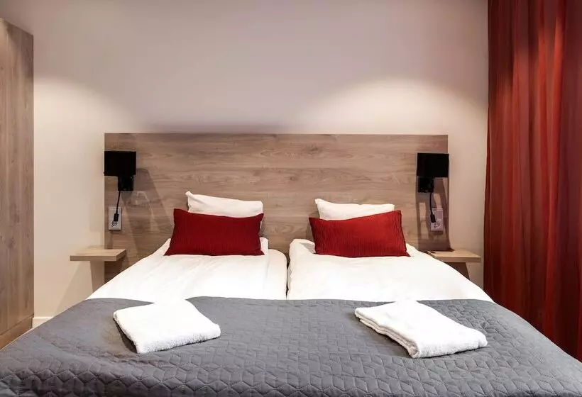 Dream  Luxury Hostel