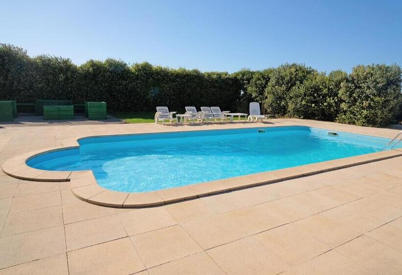 Freesurfcamp & Hostel