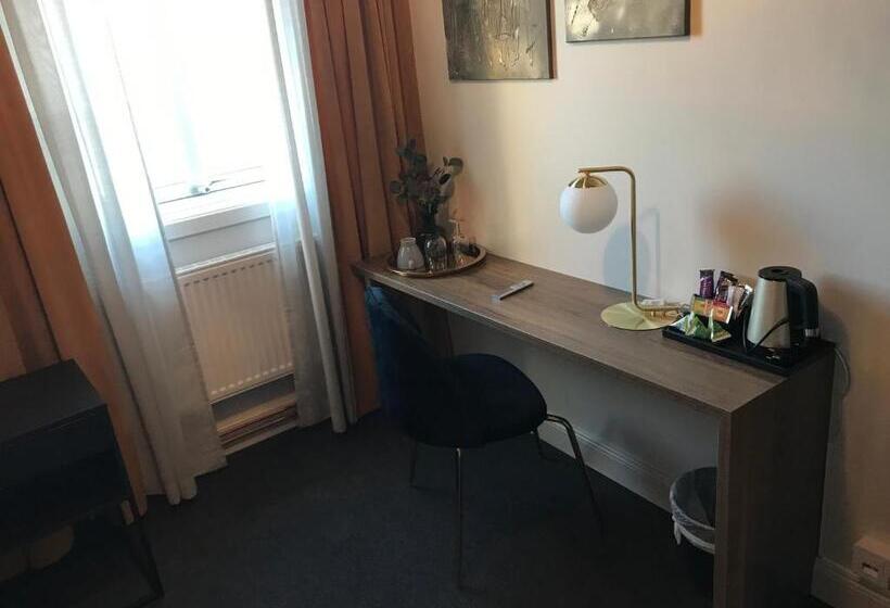 Hotelli L Gamla Staden