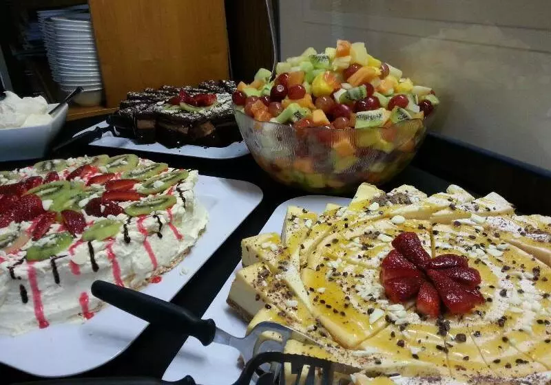 هتل Orana Motor Inn & Restaurant