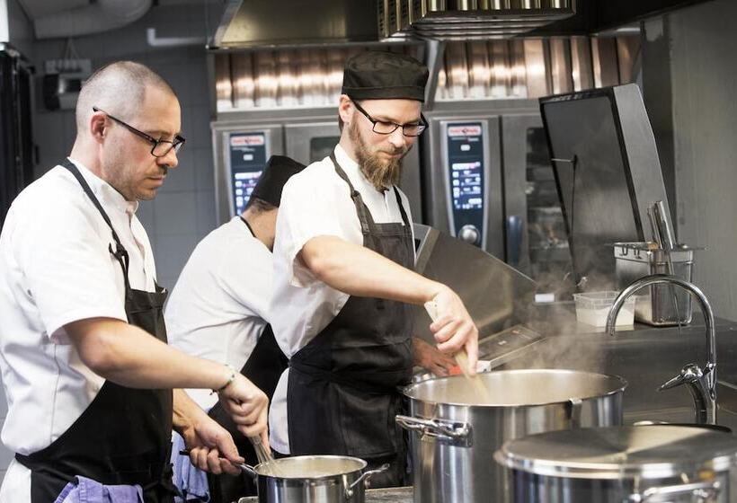 ホテル Skeviks Gård