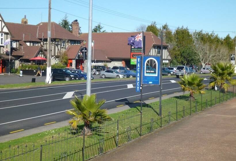 모텔 Drury Motor Lodge