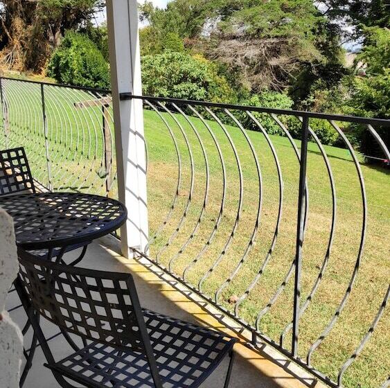 모텔 Drury Motor Lodge