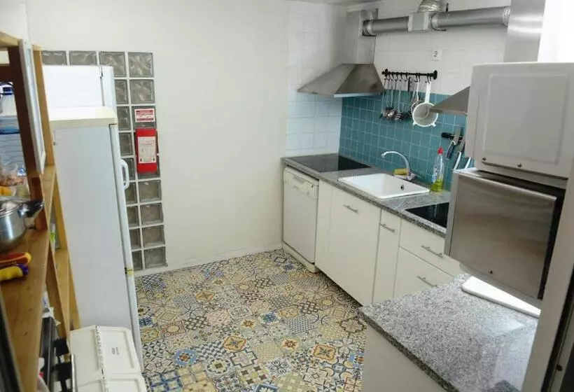 O2 Hostel