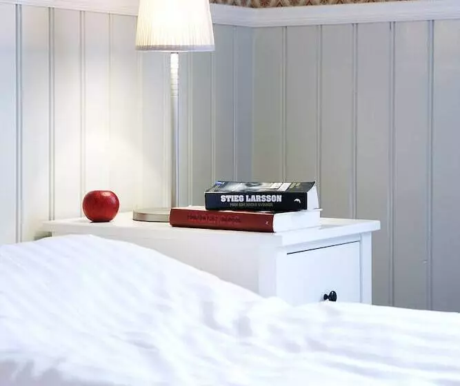 Stf Kivikstrand Badhotell