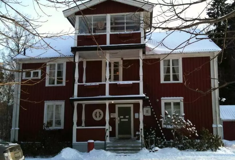 Tvetagårdens Vandrarhem