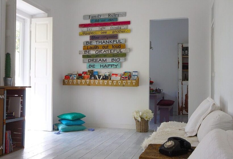 هاستل Aloha Beach House H