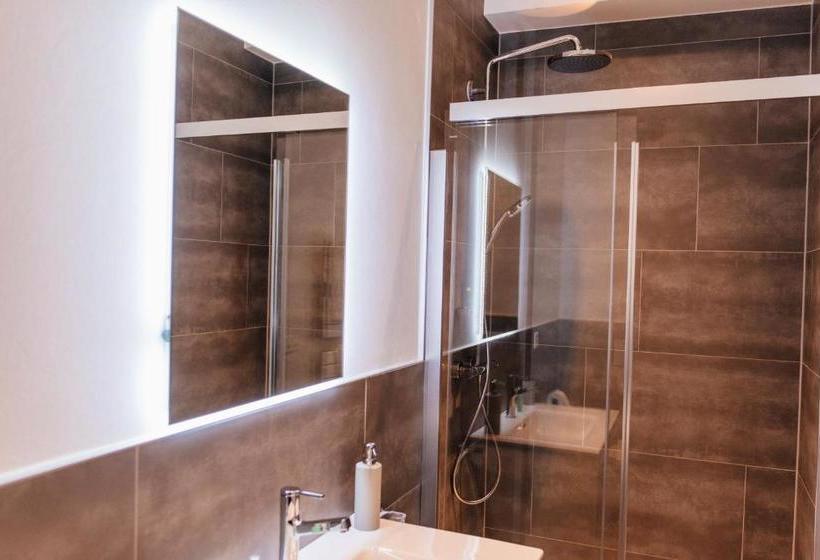 ベッドアンドブレックファースト Château Rochefort