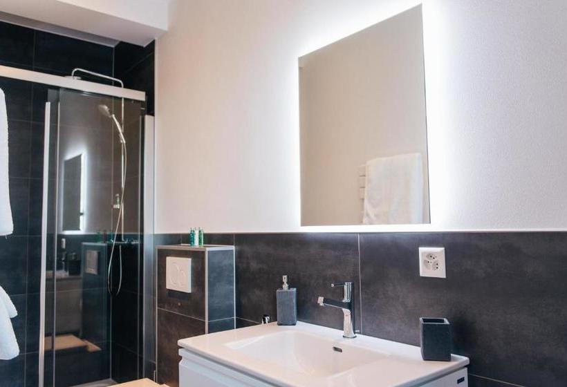 ベッドアンドブレックファースト Château Rochefort