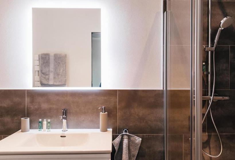 ベッドアンドブレックファースト Château Rochefort