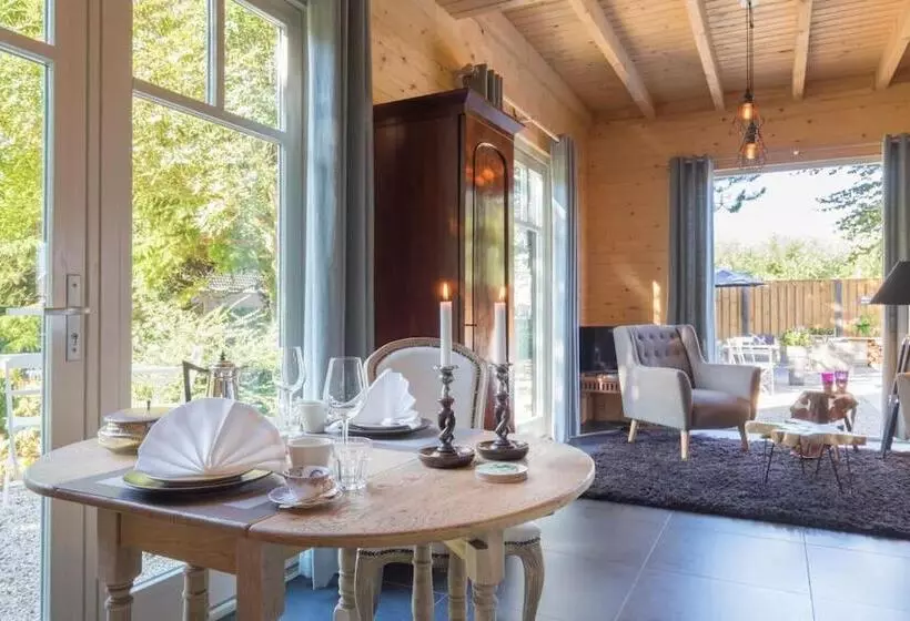 Aamiaismajoitus (B&B) Knechtshuis