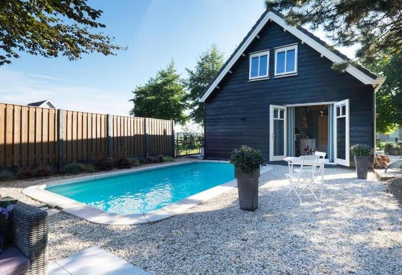 Bed and Breakfast Knechtshuis