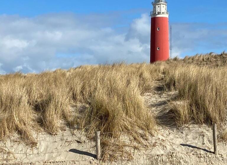 تختخواب و صبحانه Thuis Op Texel