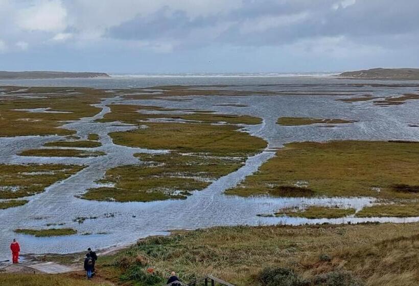 تختخواب و صبحانه Thuis Op Texel