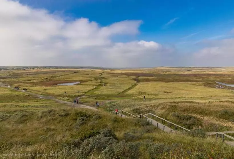 تختخواب و صبحانه Thuis Op Texel