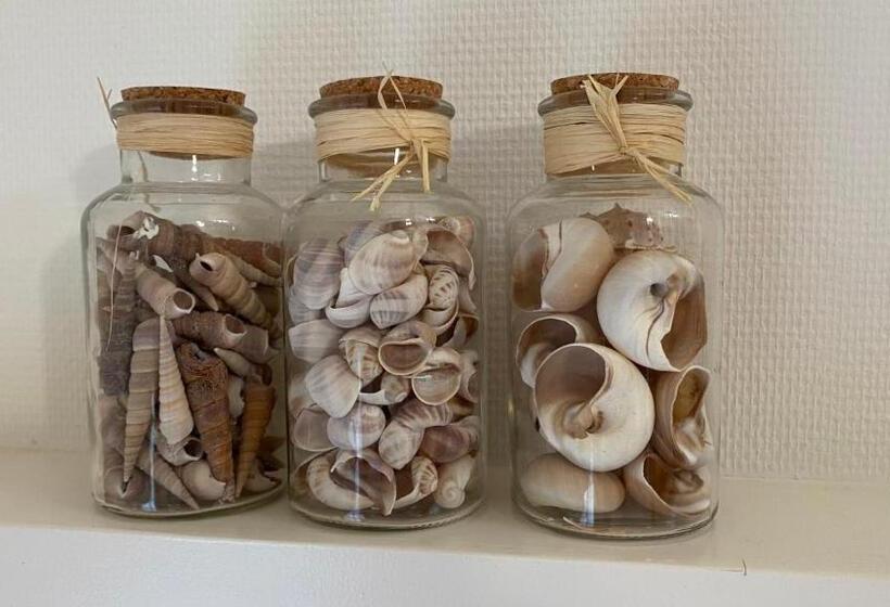 تختخواب و صبحانه Thuis Op Texel