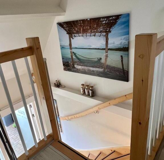 تختخواب و صبحانه Thuis Op Texel