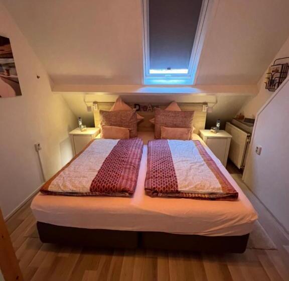 تختخواب و صبحانه Thuis Op Texel