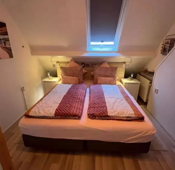 تختخواب و صبحانه Thuis Op Texel