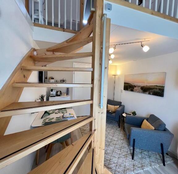 تختخواب و صبحانه Thuis Op Texel