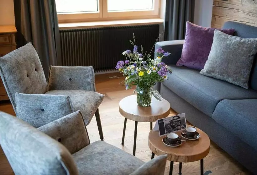 Berghotel Tgantieni