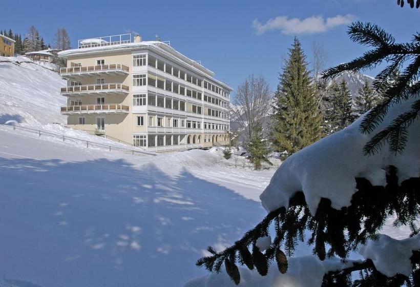 Davos Youth Hostel