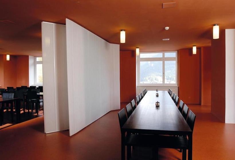 Davos Youth Hostel