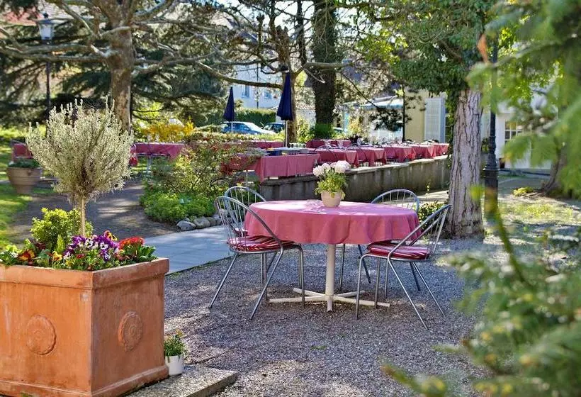 ホテル Adler