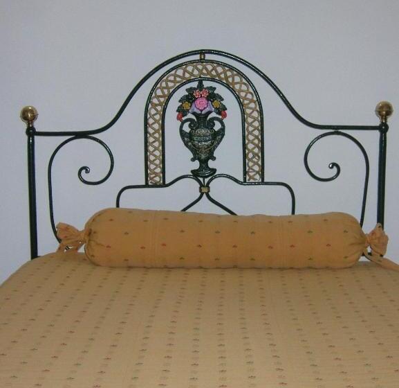 בית מלון כפרי Alentejano Low Cost