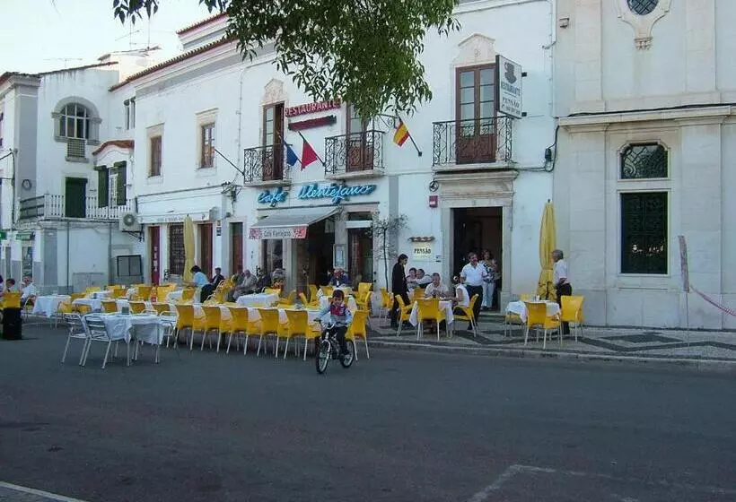 ホテル Alentejano Low Cost