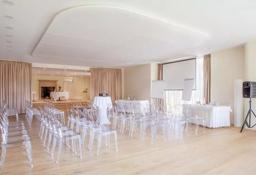 Hotelli Chateau De Bonmont