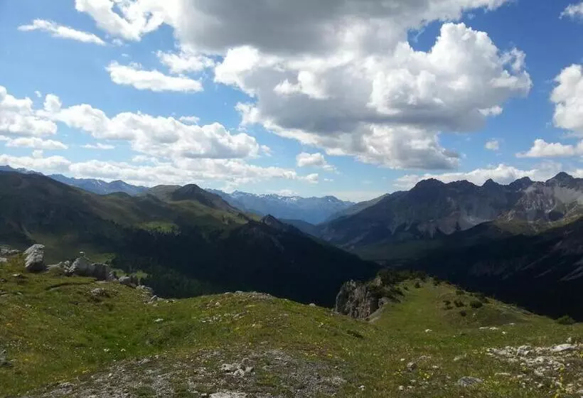 ホテル Chavalatsch