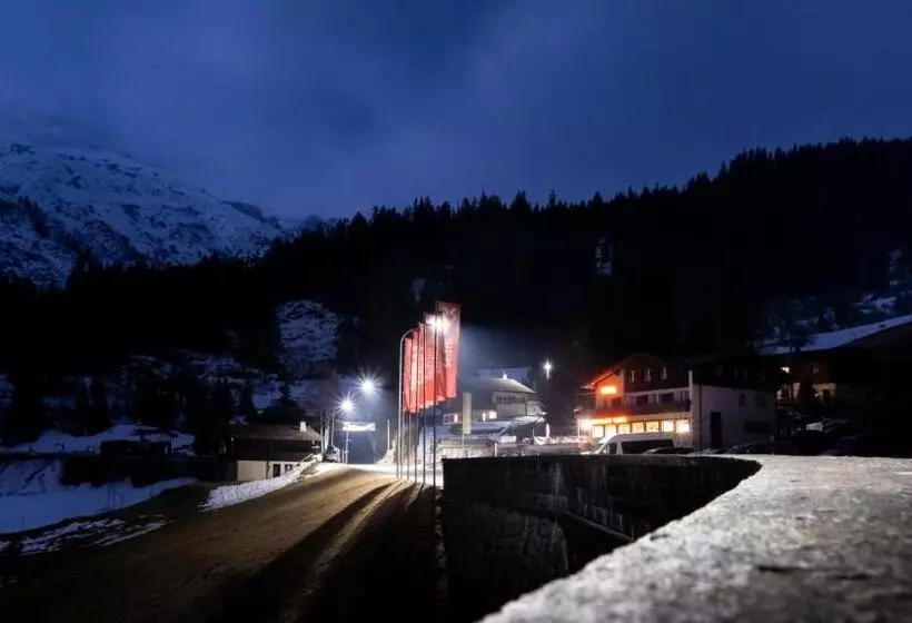 Hotell Cresta Sedrun