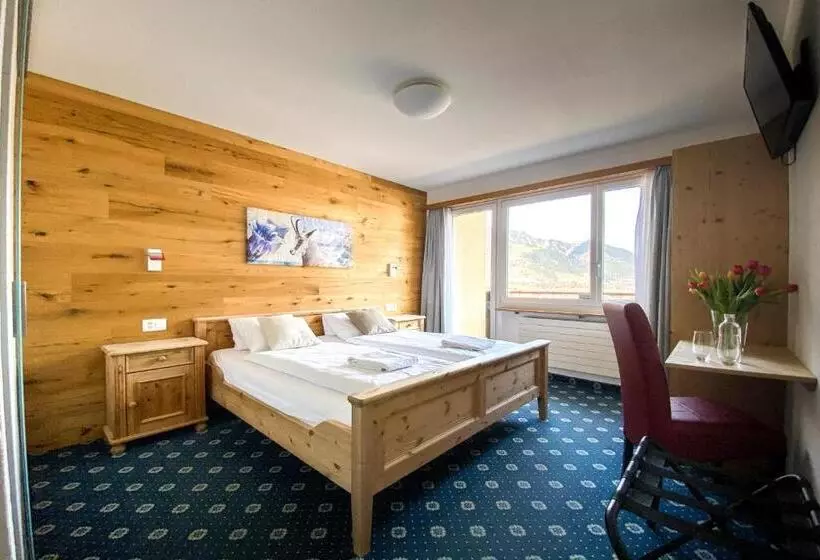 Hotell Cresta Sedrun
