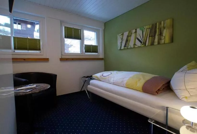 Hotell Cresta Sedrun