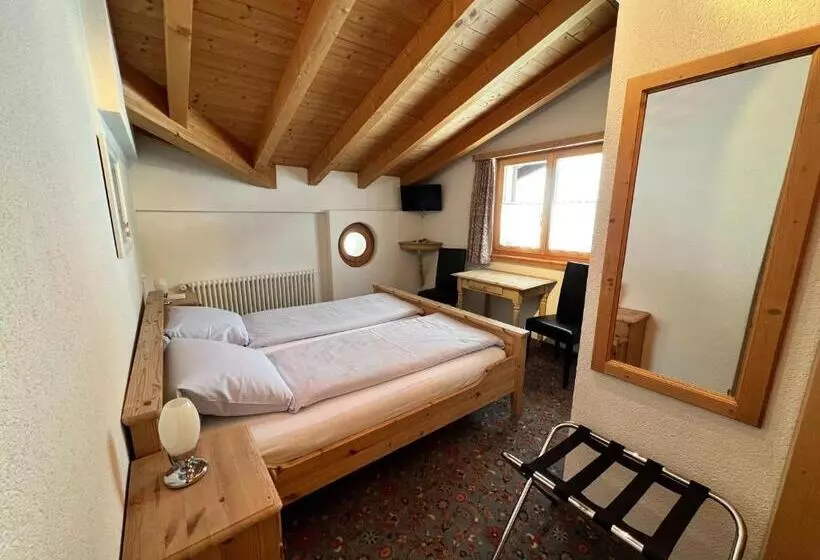 Hotell Cresta Sedrun