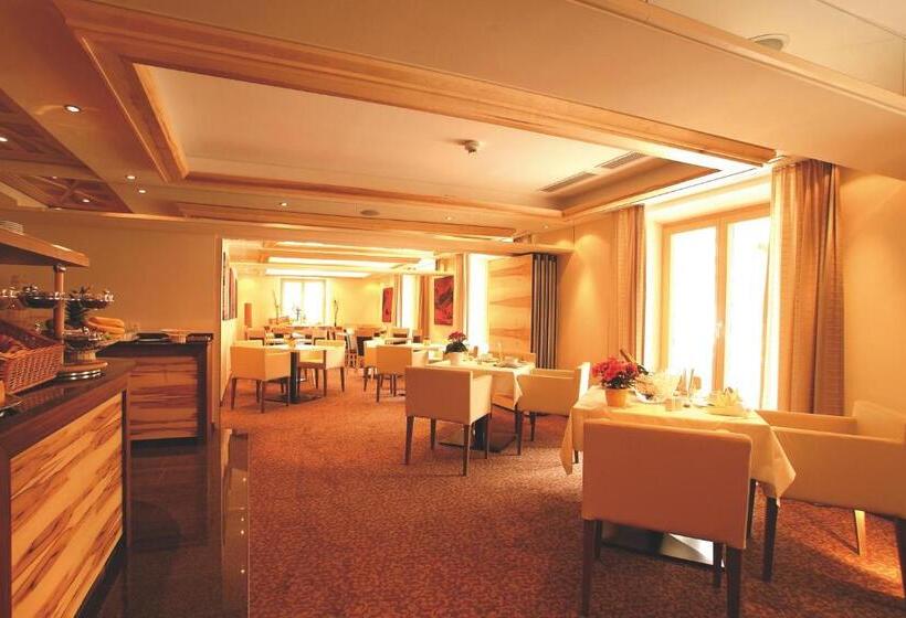 هتل Garni Muttler Alpinresort & Spa