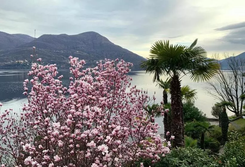 Hotelli Garni Rivabella Au Lac