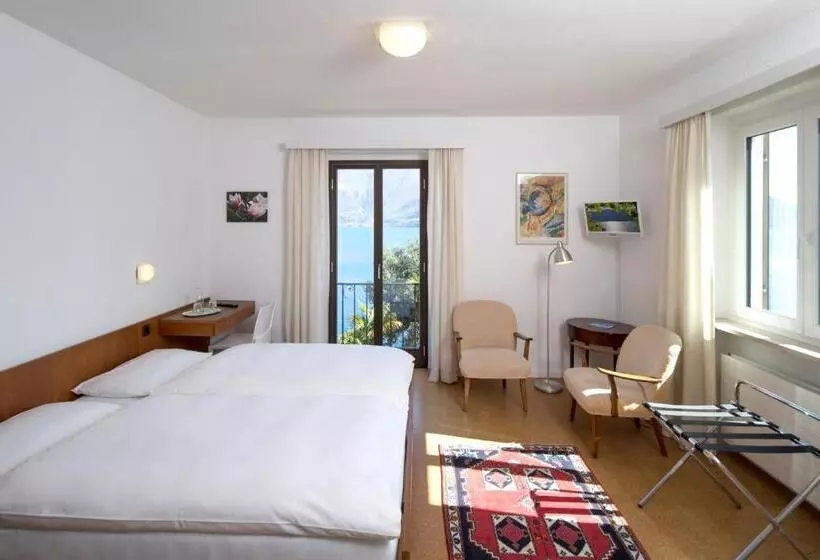 Hotelli Garni Rivabella Au Lac