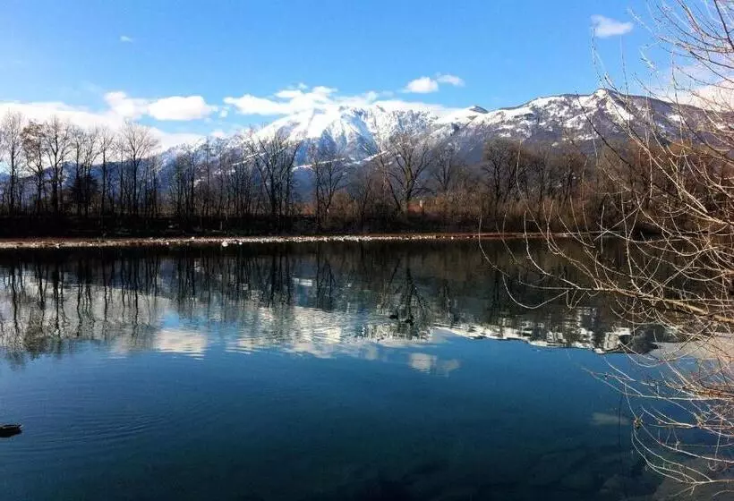 Hotelli Garni Rivabella Au Lac