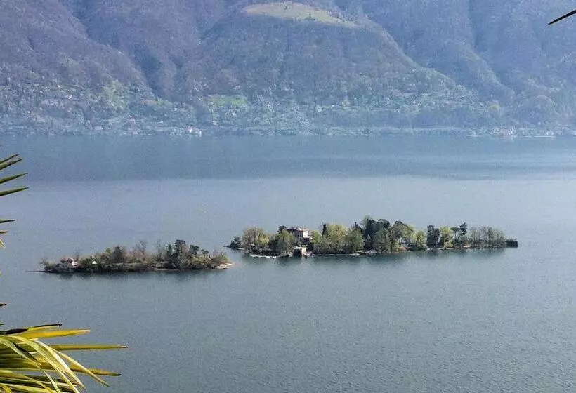 Hotelli Garni Rivabella Au Lac