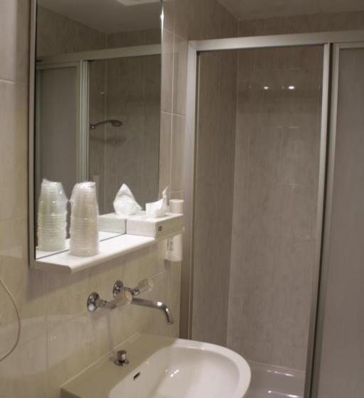 هتل Hostellerie Du Xvi Siècle