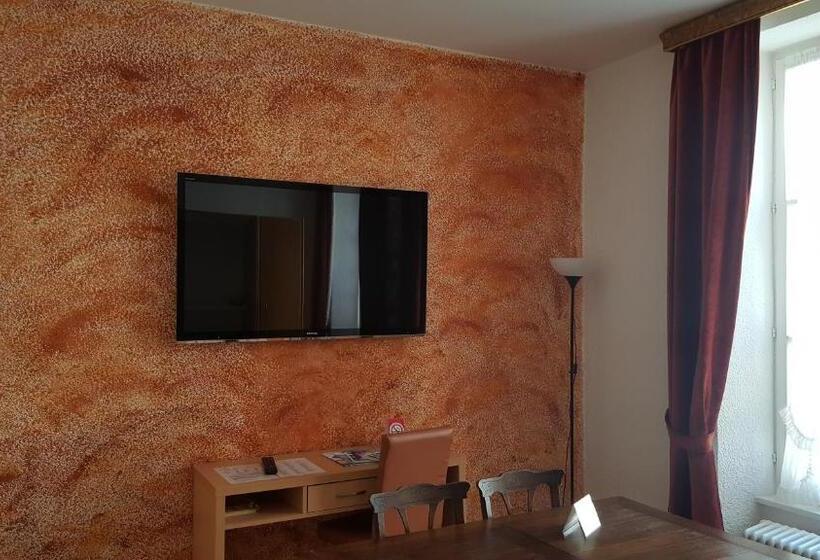 هتل Hostellerie Du Xvi Siècle