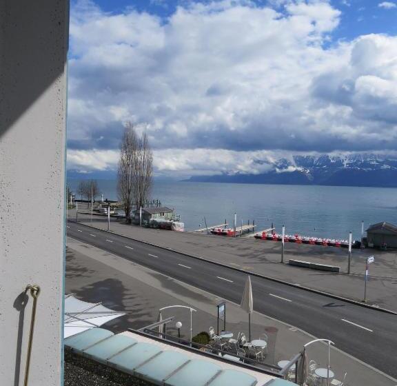 هتل Hôtel Du Port