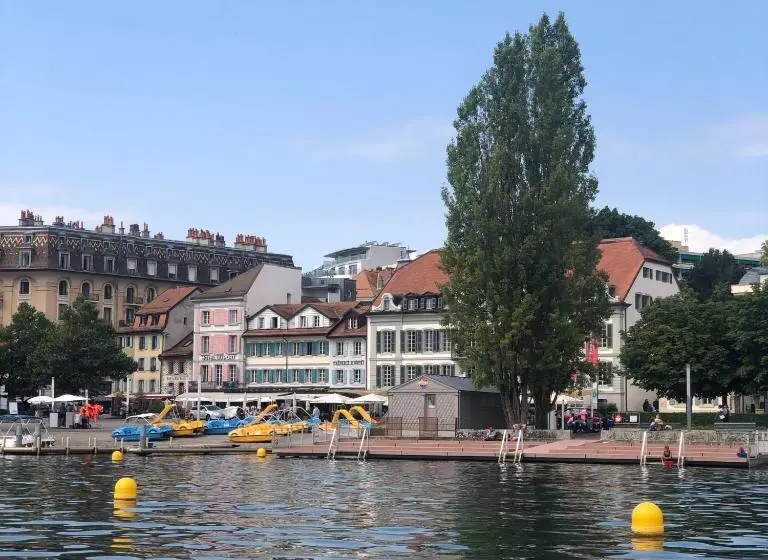 ホテル Hôtel Du Port