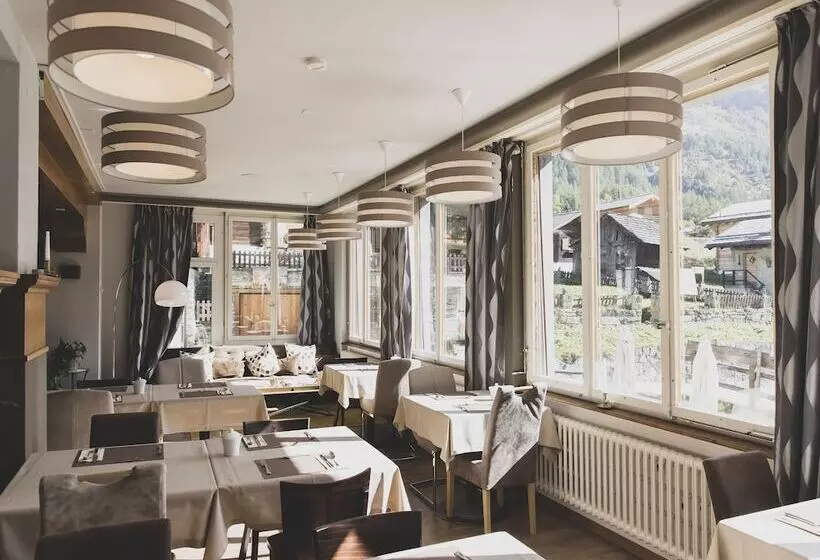 Hotelli Hôtel Le Besso   Swiss Romantic Lodge Zinal